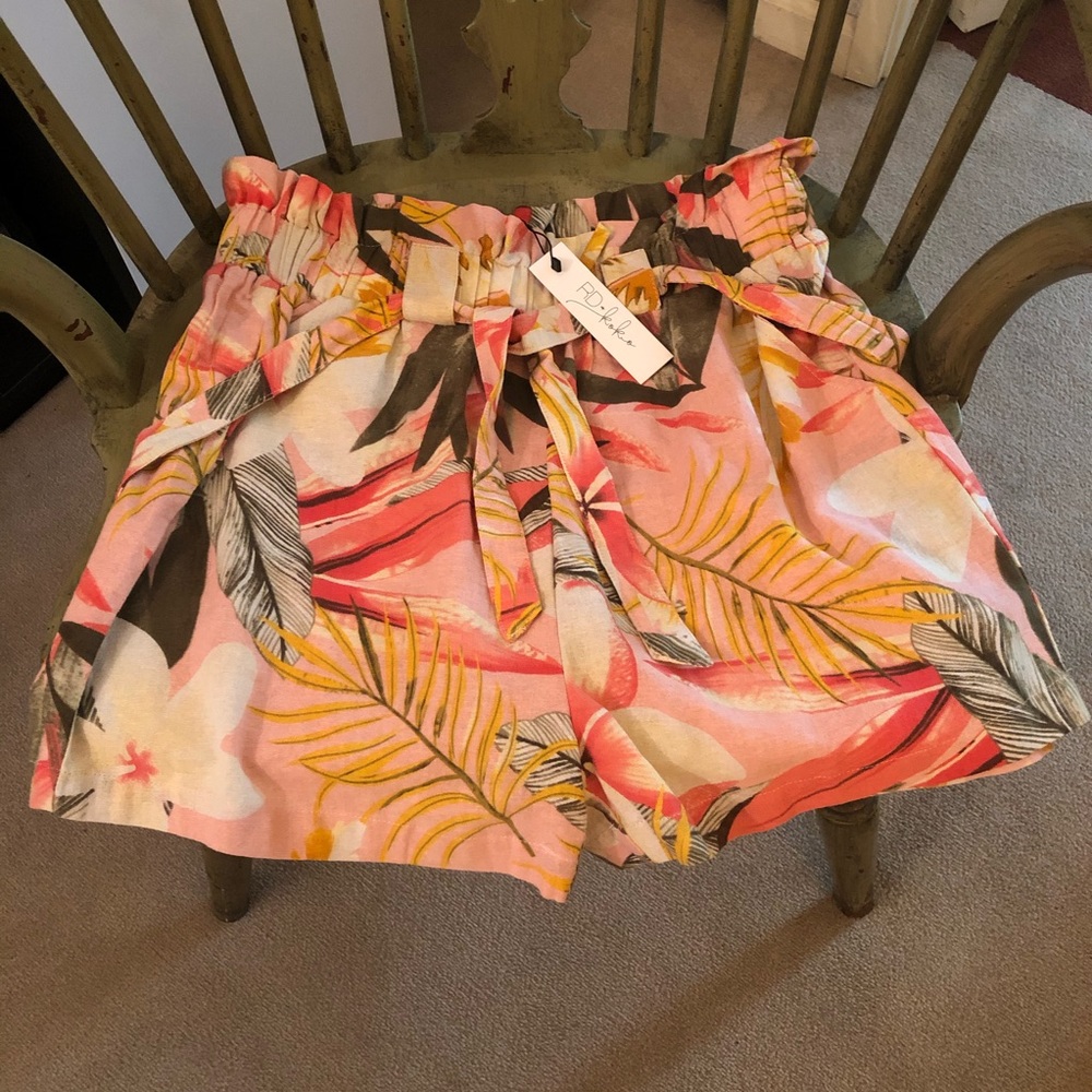 NEW Anthropologie RD & Koko Ruffle Floral Shorts